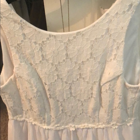 White lace casual dress - Picture 2 of 3